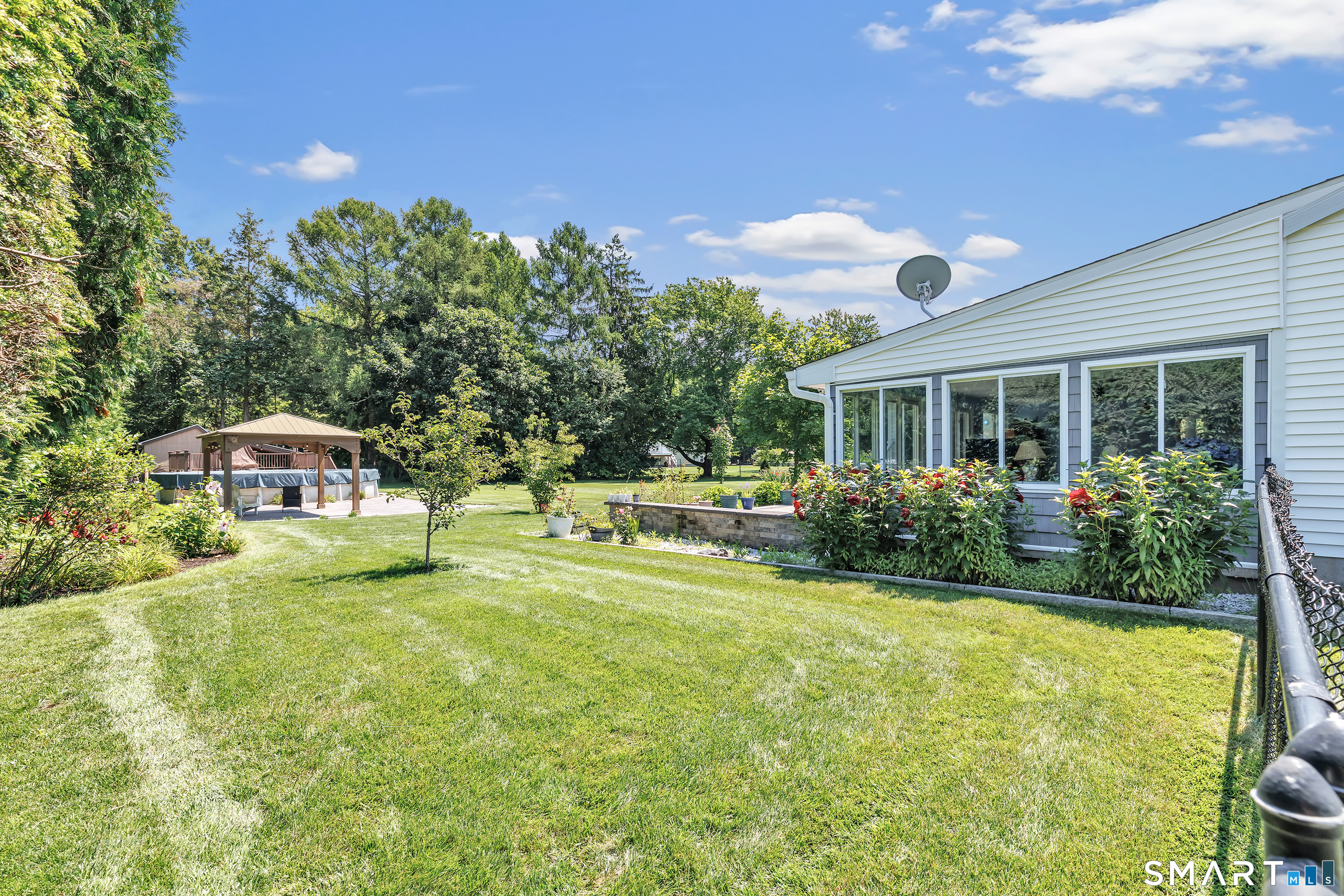 80 Frost Street Property Photo 13