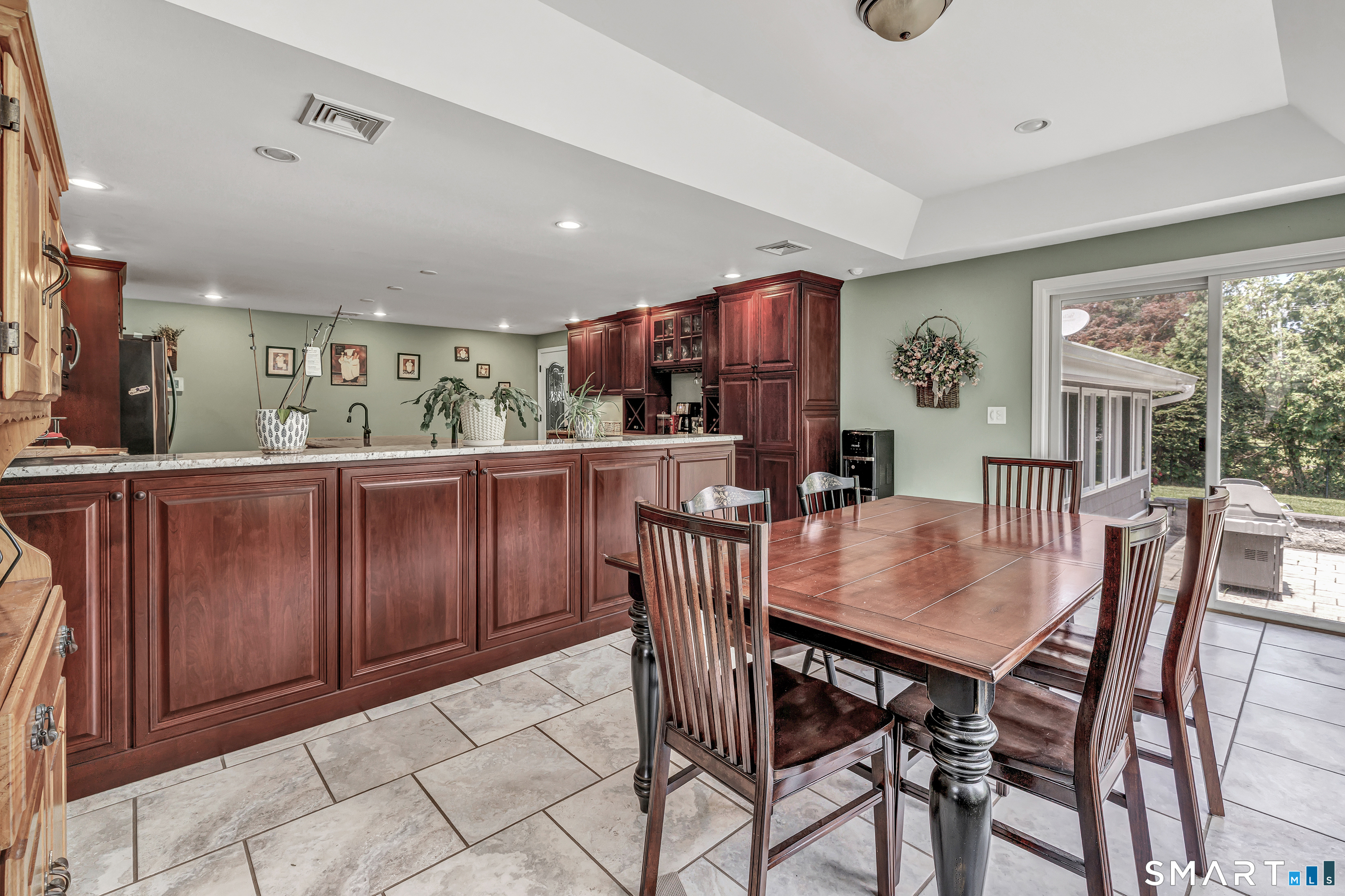80 Frost Street Property Photo 24
