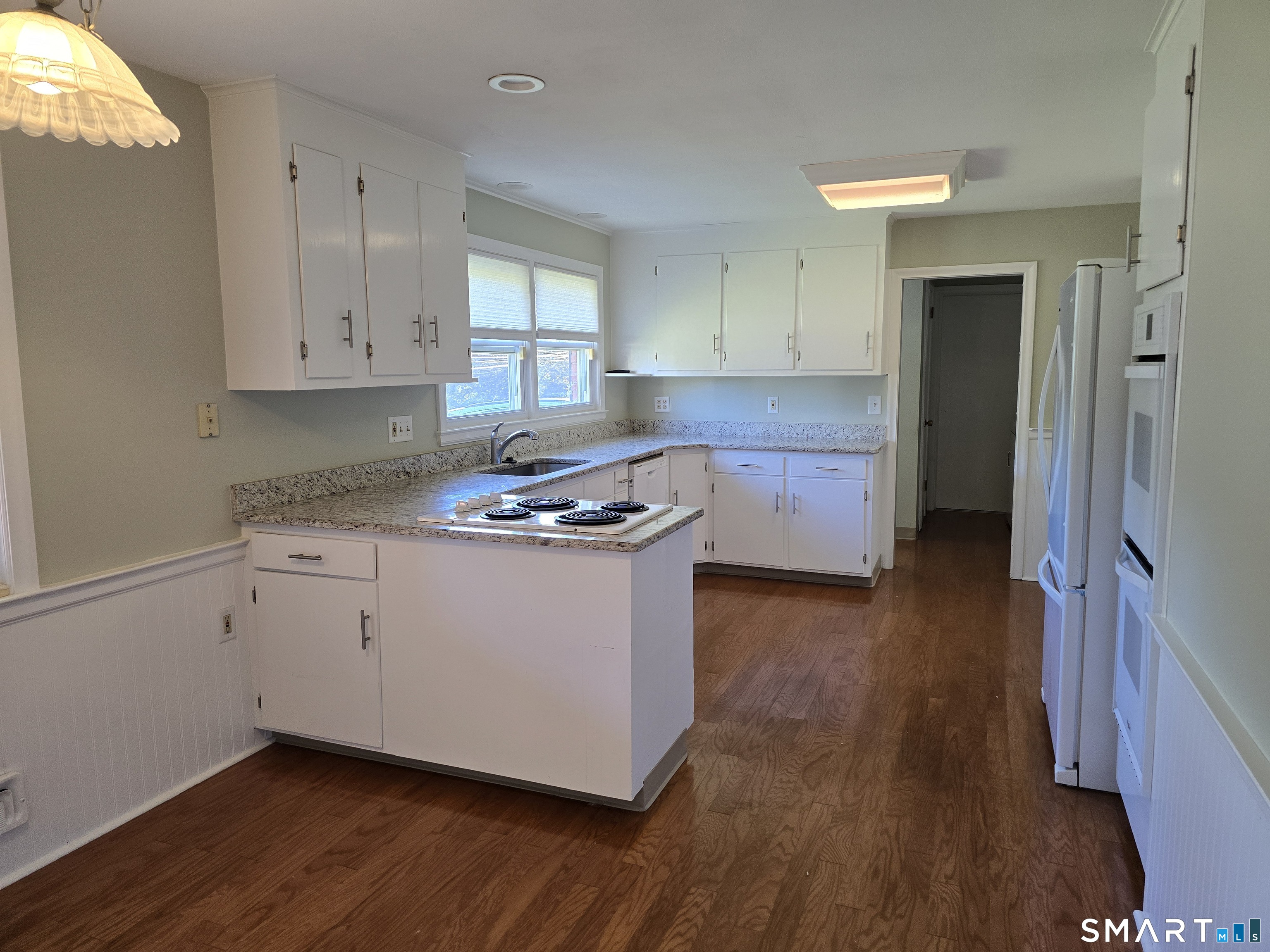 11 Eastwood Road Property Photo 3
