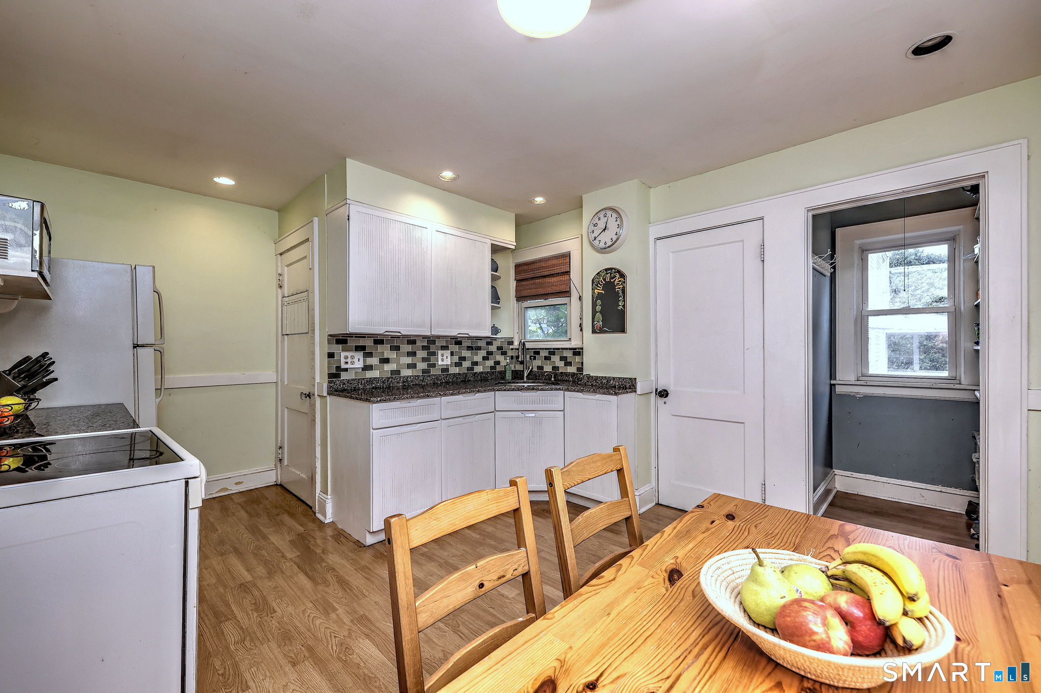 48 John Street Property Photo 17