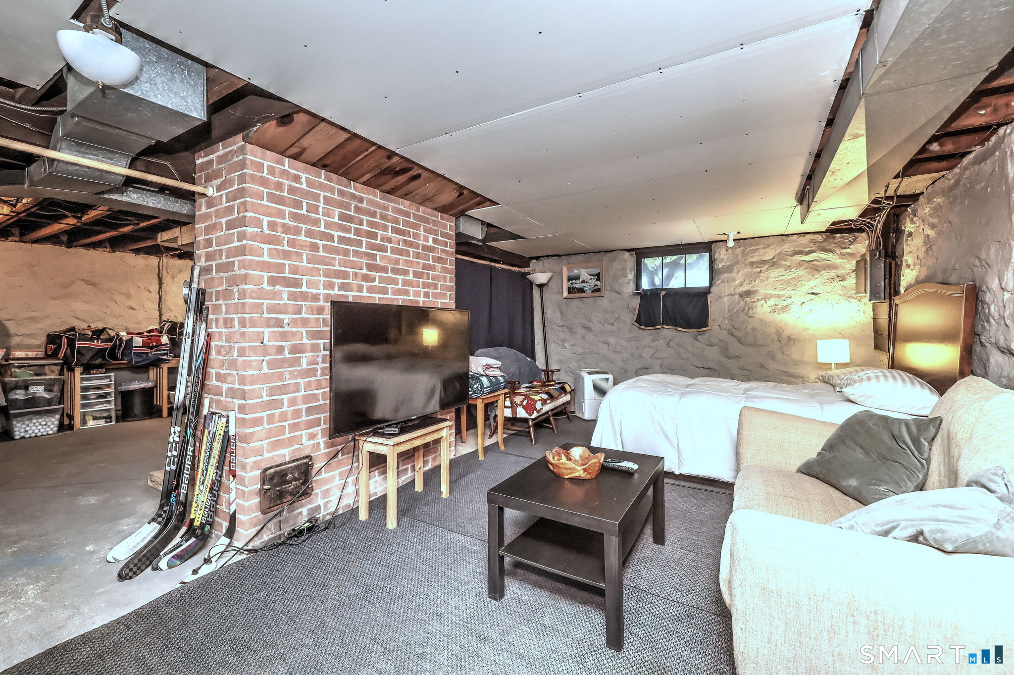 48 John Street Property Photo 31