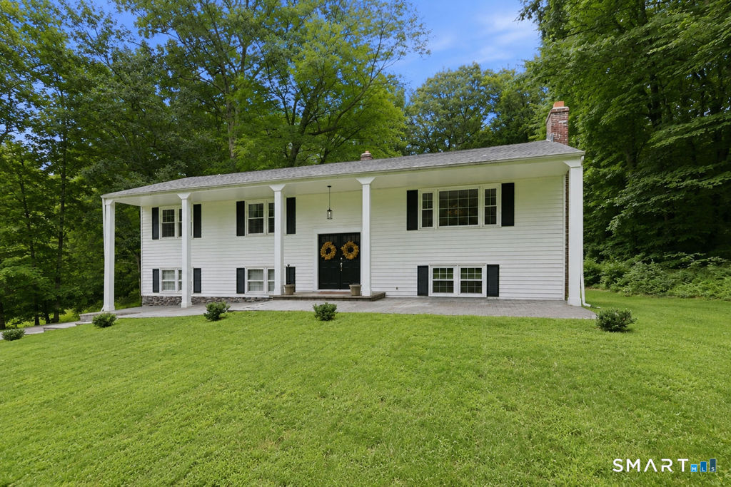 208 Chimney Sweep Hill Road Property Photo 1
