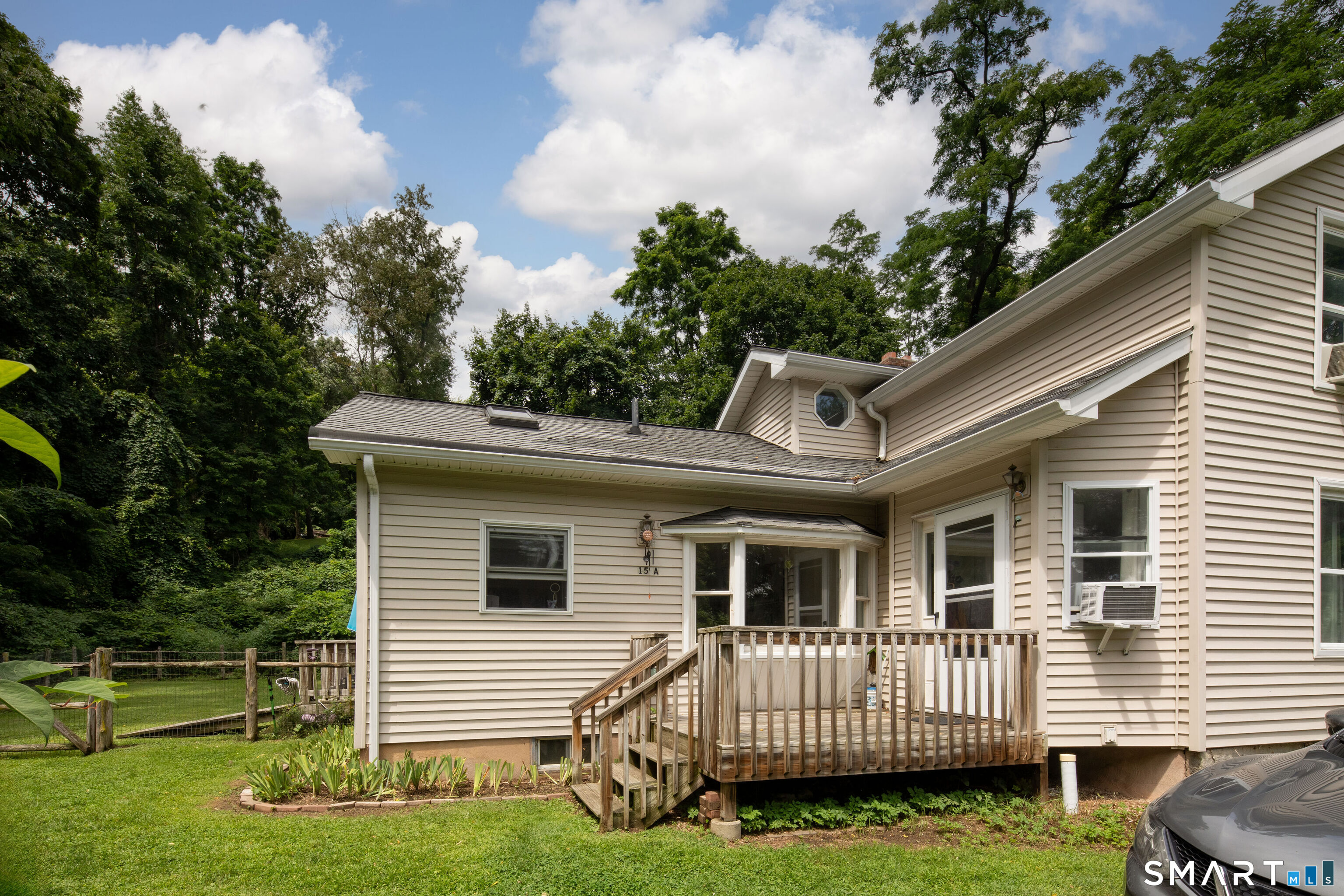 15 Locust Hill Road Property Photo 3