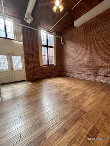 839 Main 93 Street Property Photo 1