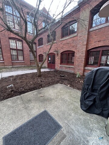 839 Main 93 Street Property Photo 3