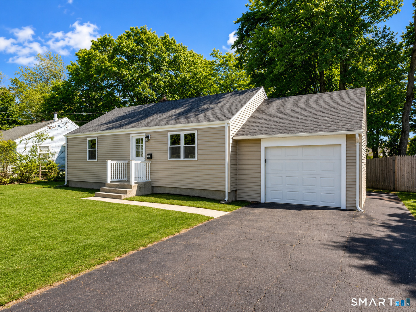 127 Shadycrest Drive Property Photo 1