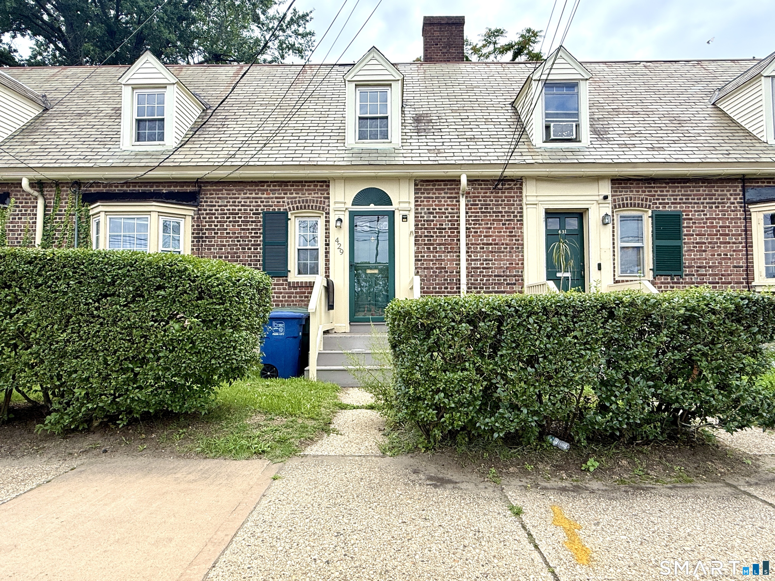 429 Iranistan Avenue Property Photo 1