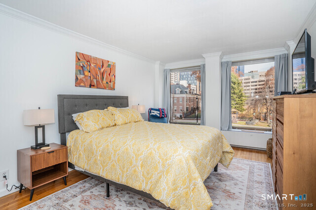 1 Gold 3d Street Property Photo 11
