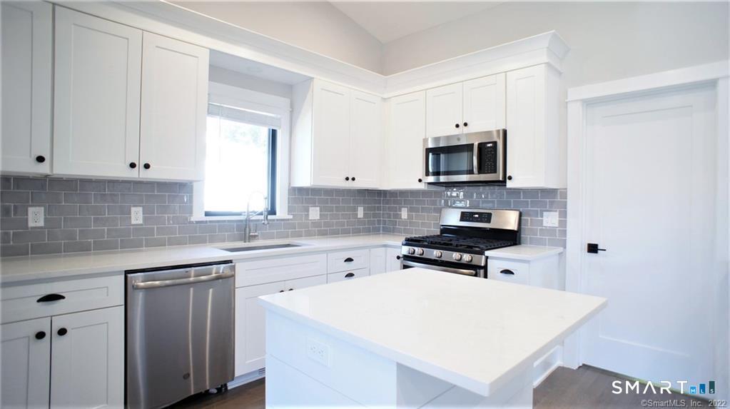 26 Loundsbury 2 Avenue Property Photo 1