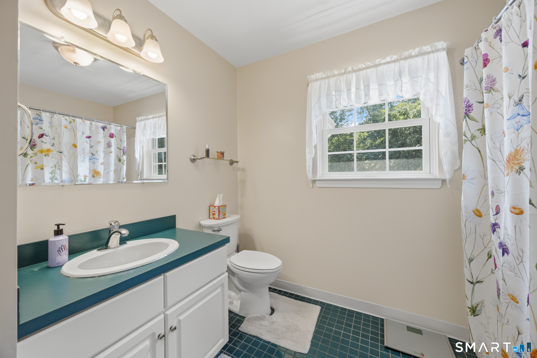 82 Nicole Drive Property Photo 28