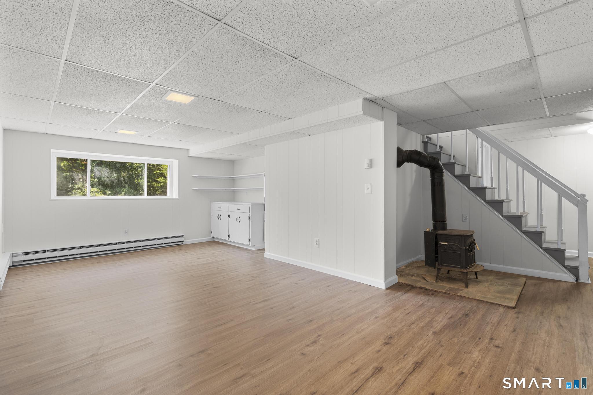 282 Tunxis Road Property Photo 34