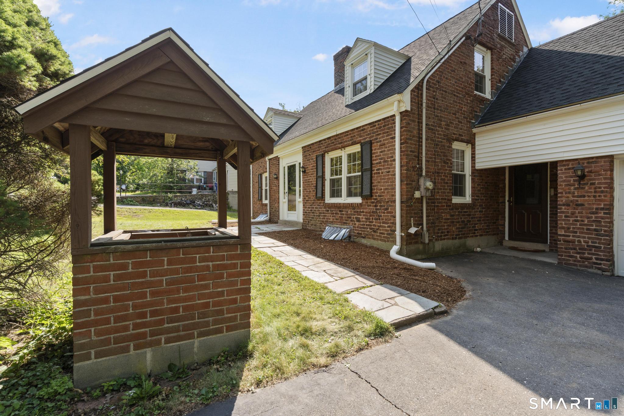 282 Tunxis Road Property Photo 39