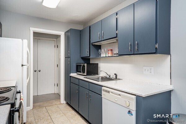 38 Library 38 Lane Property Photo 6