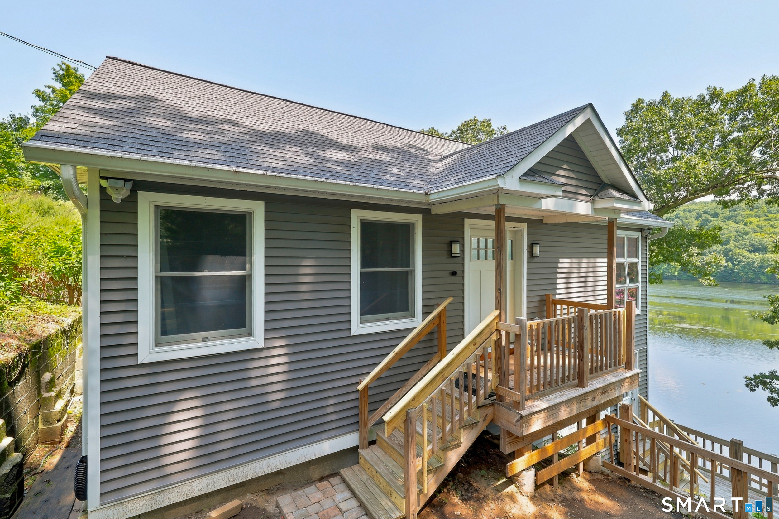 51 Bankside Trail Property Photo 1