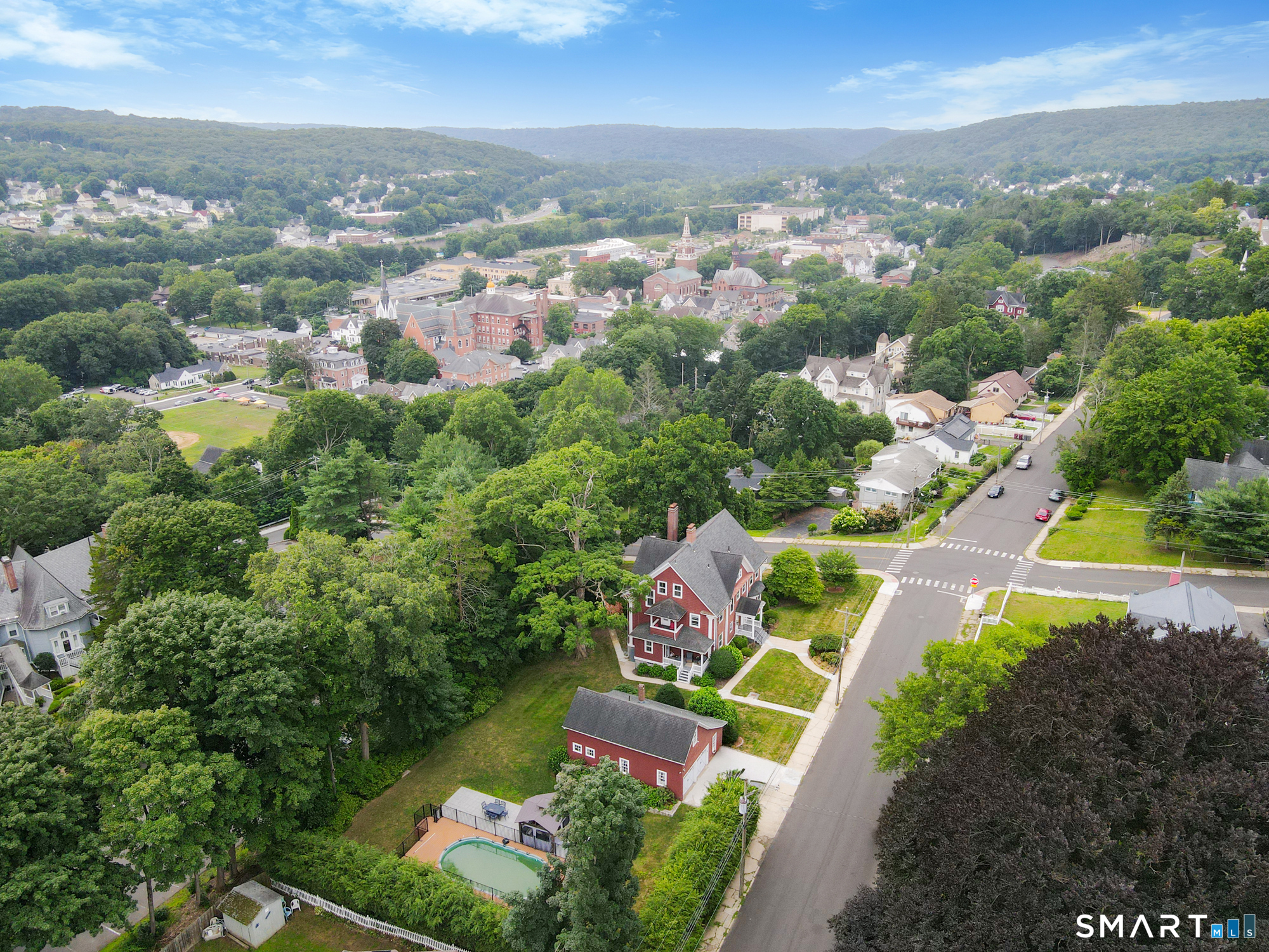 219 Hillside Avenue Property Photo 2