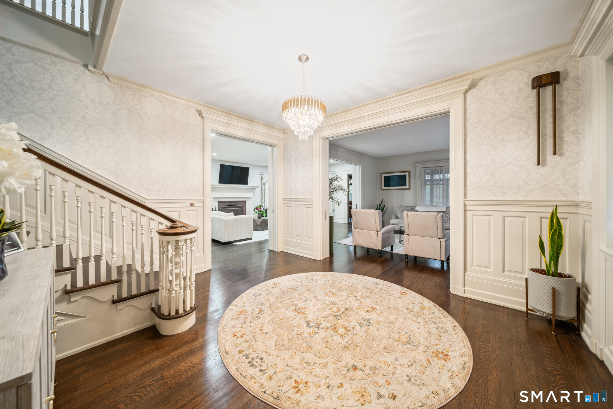 219 Hillside Avenue Property Photo 3
