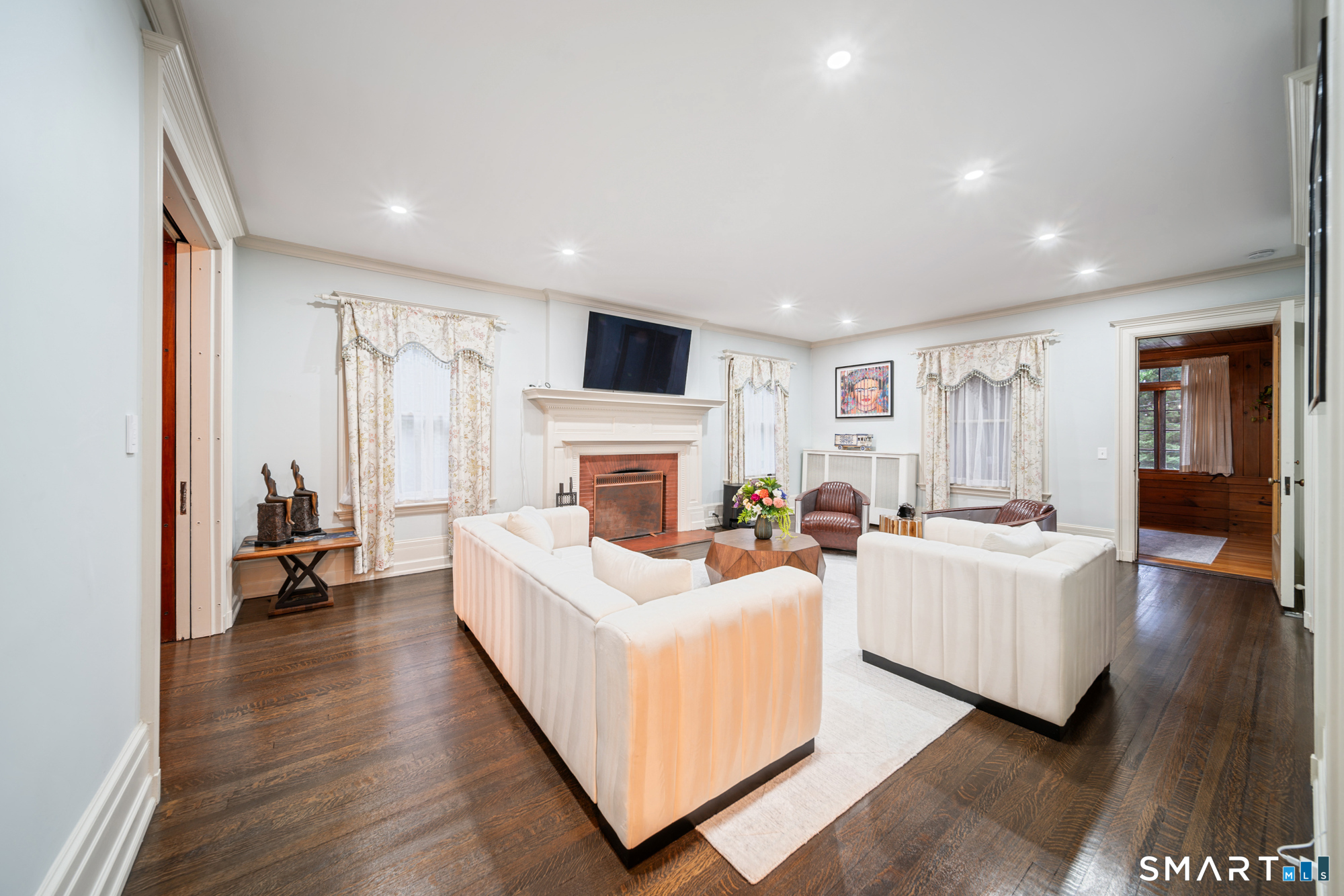219 Hillside Avenue Property Photo 6
