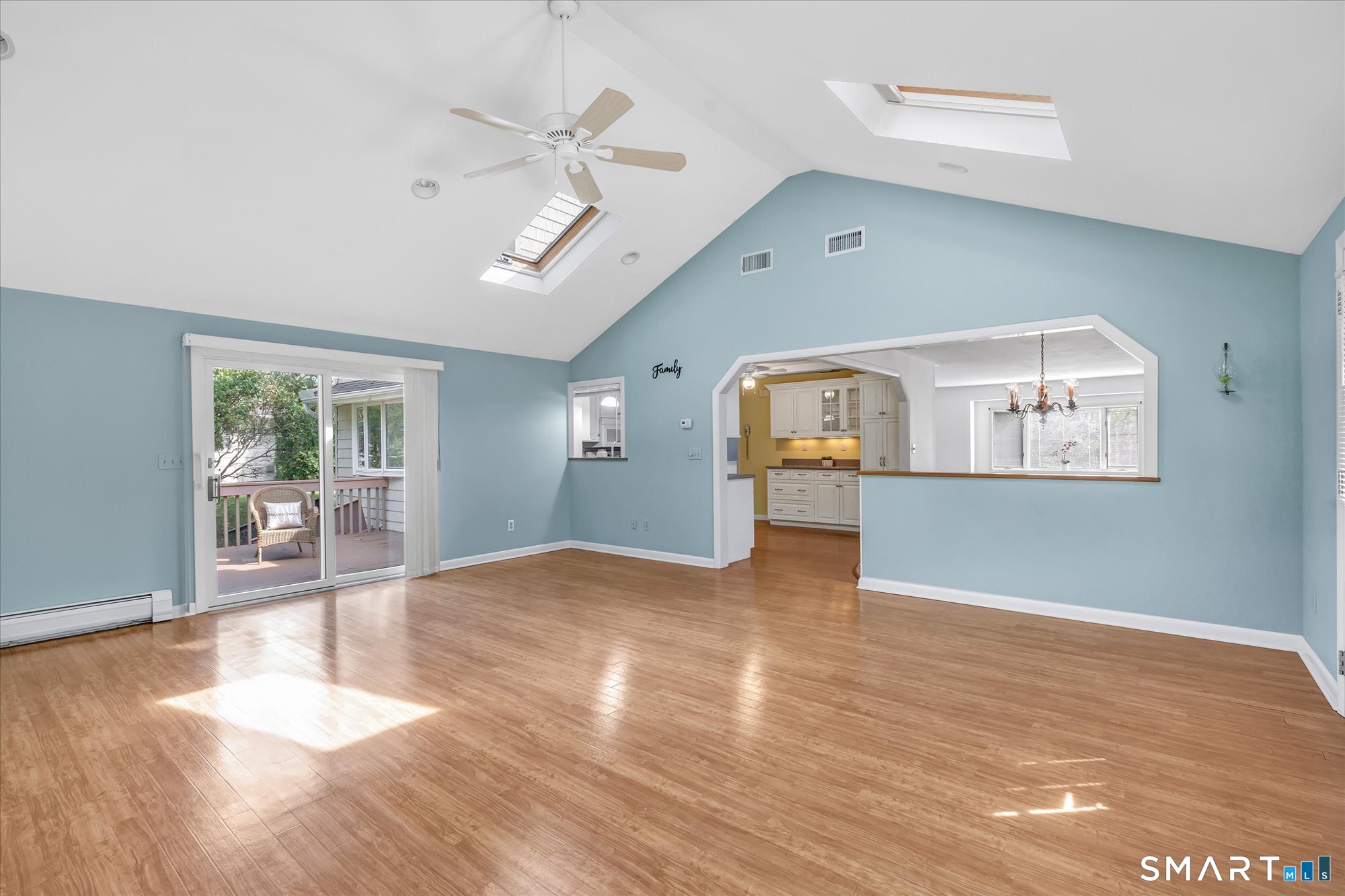 94 Ascolese Road Property Photo 12