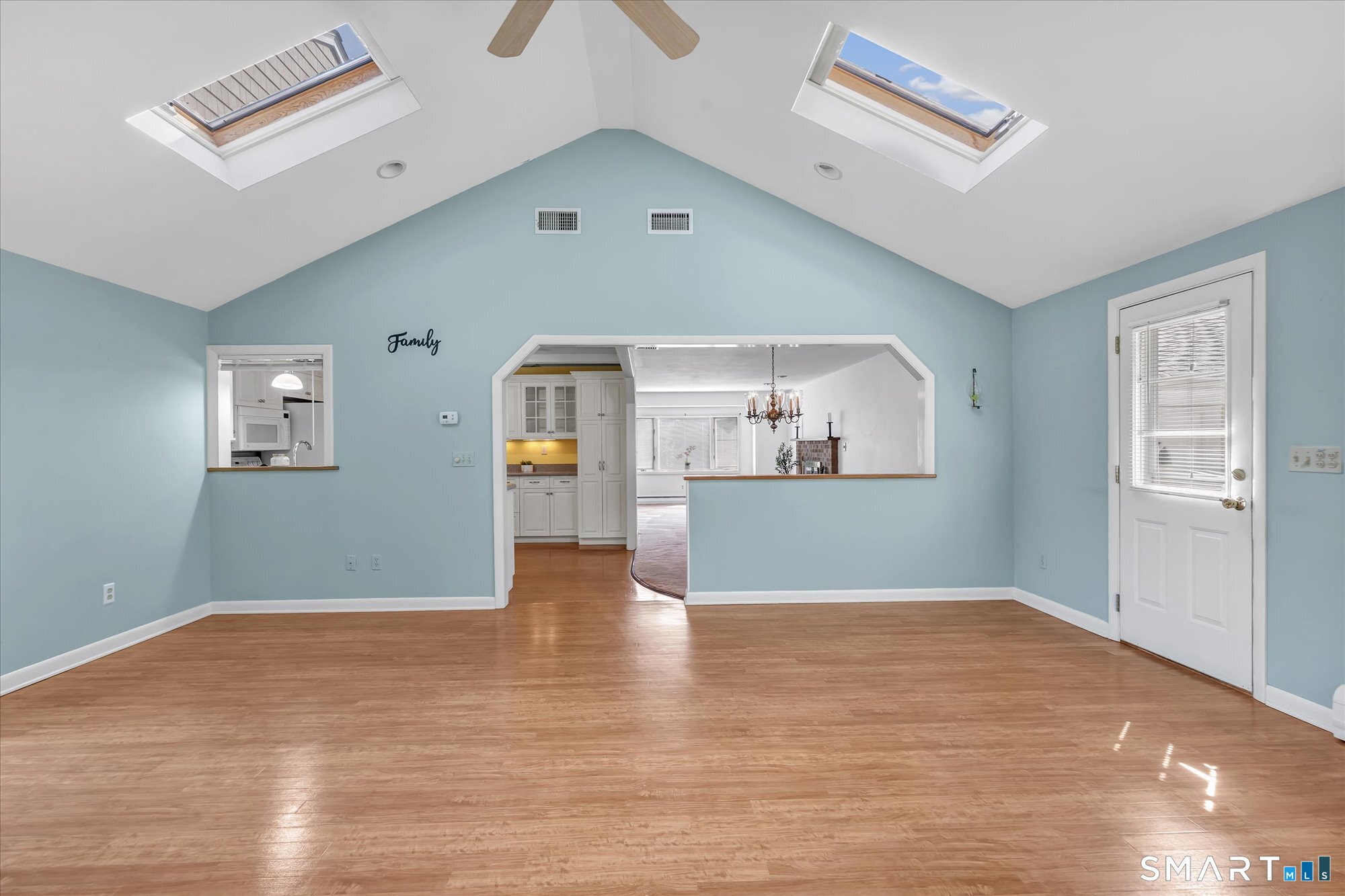 94 Ascolese Road Property Photo 14