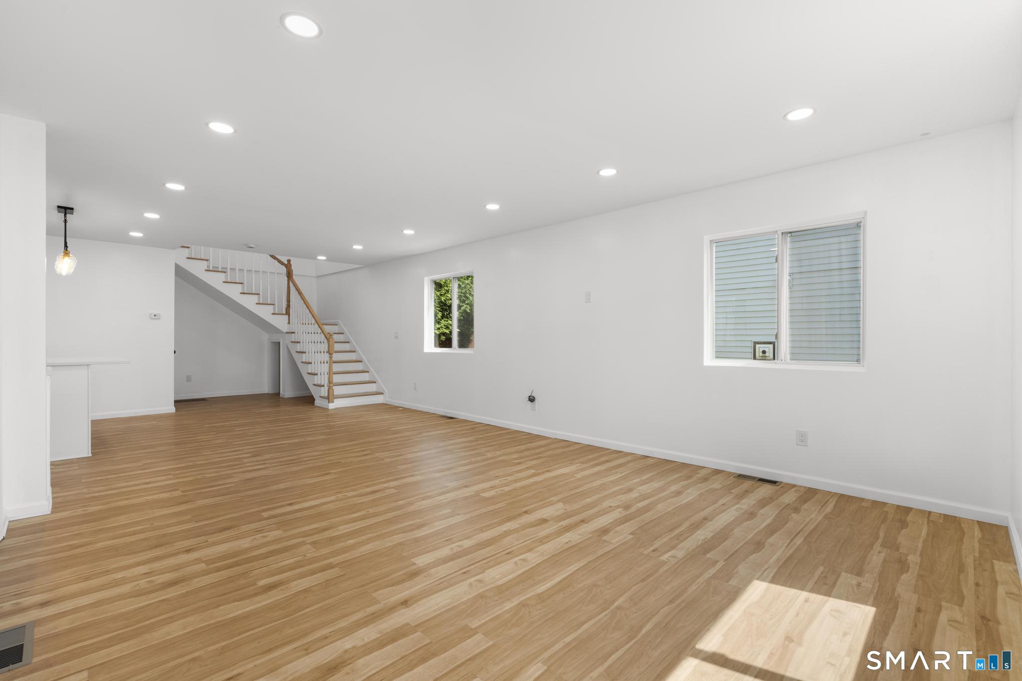 810 Brewster Street Property Photo 6