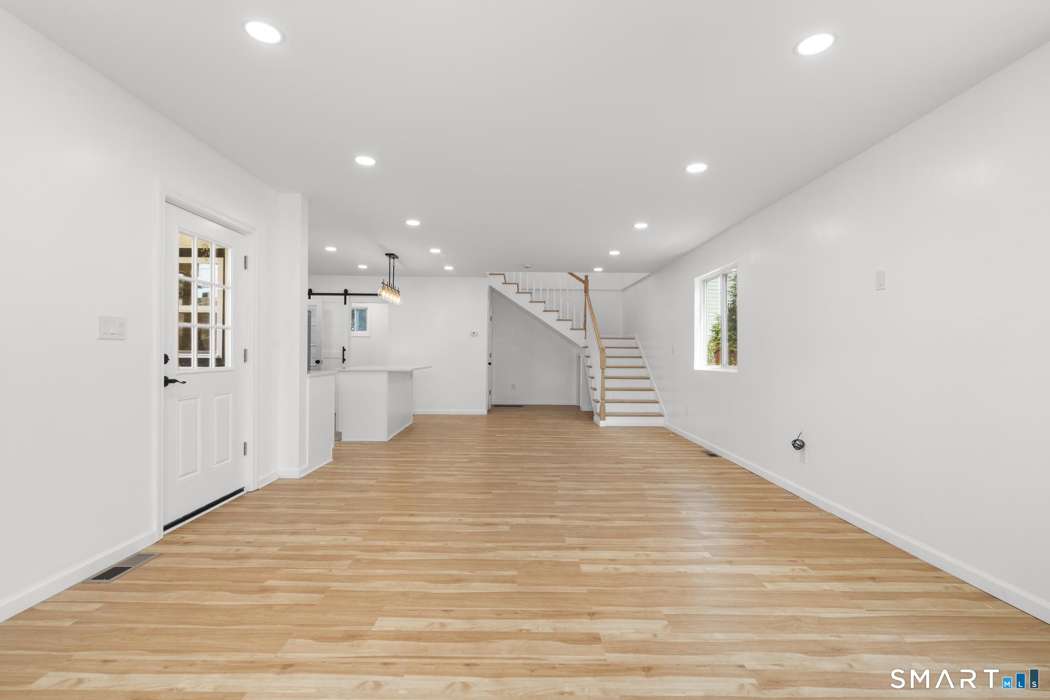 810 Brewster Street Property Photo 7