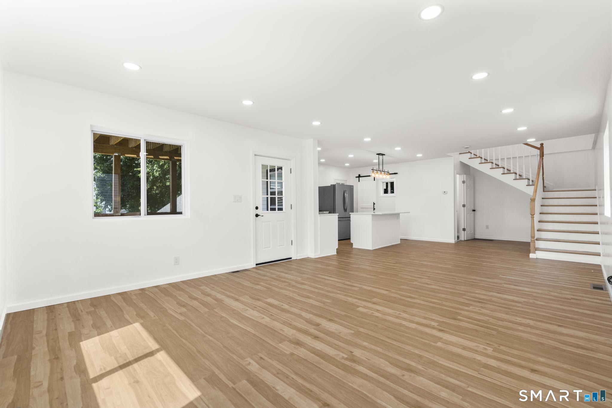 810 Brewster Street Property Photo 8
