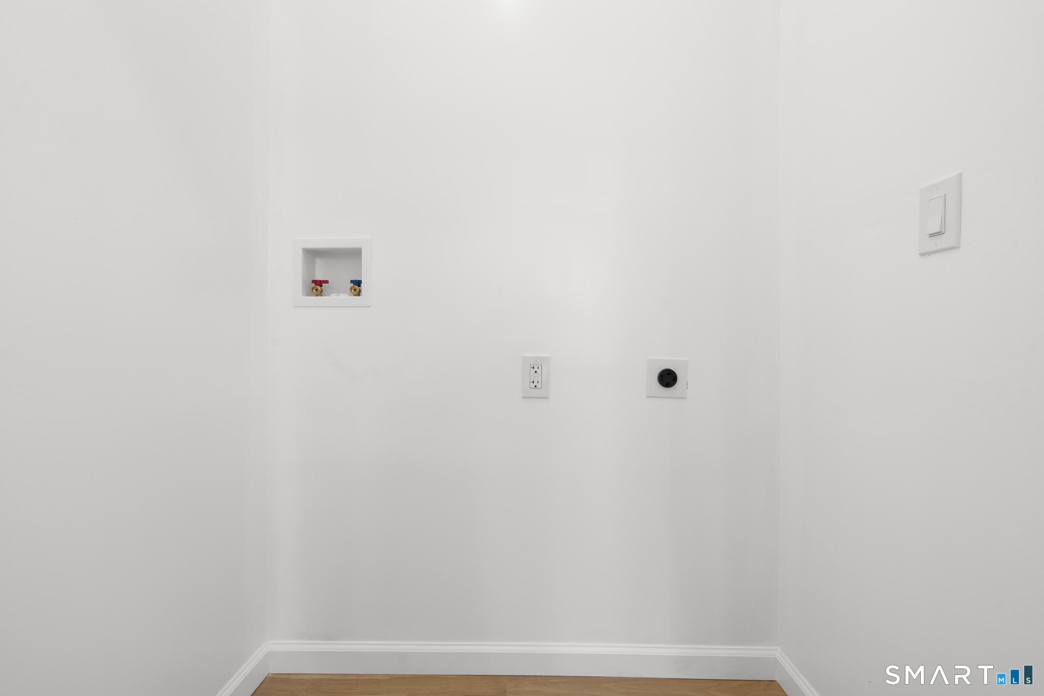 810 Brewster Street Property Photo 24