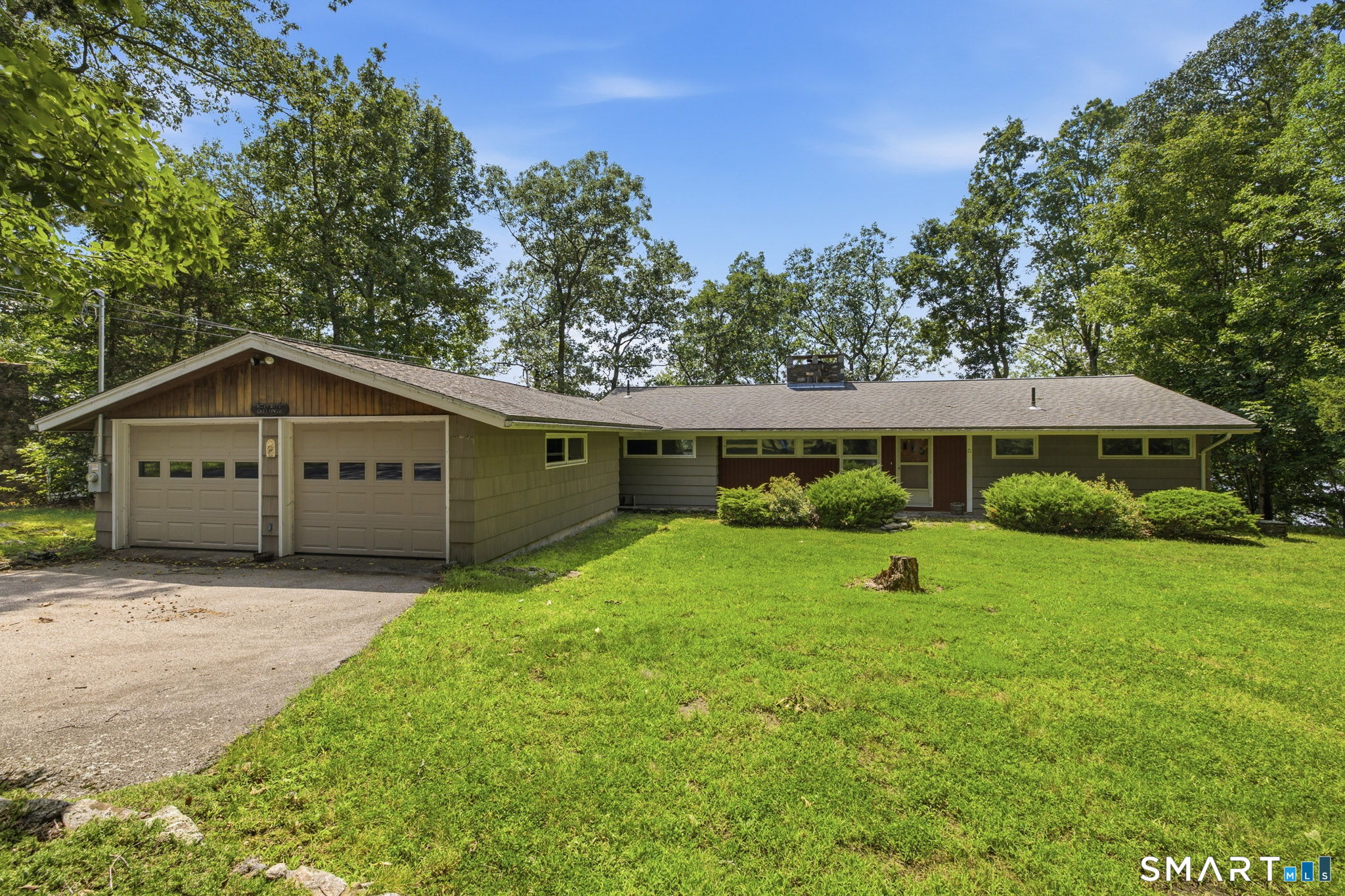 21 Hickory Lane Property Photo 1