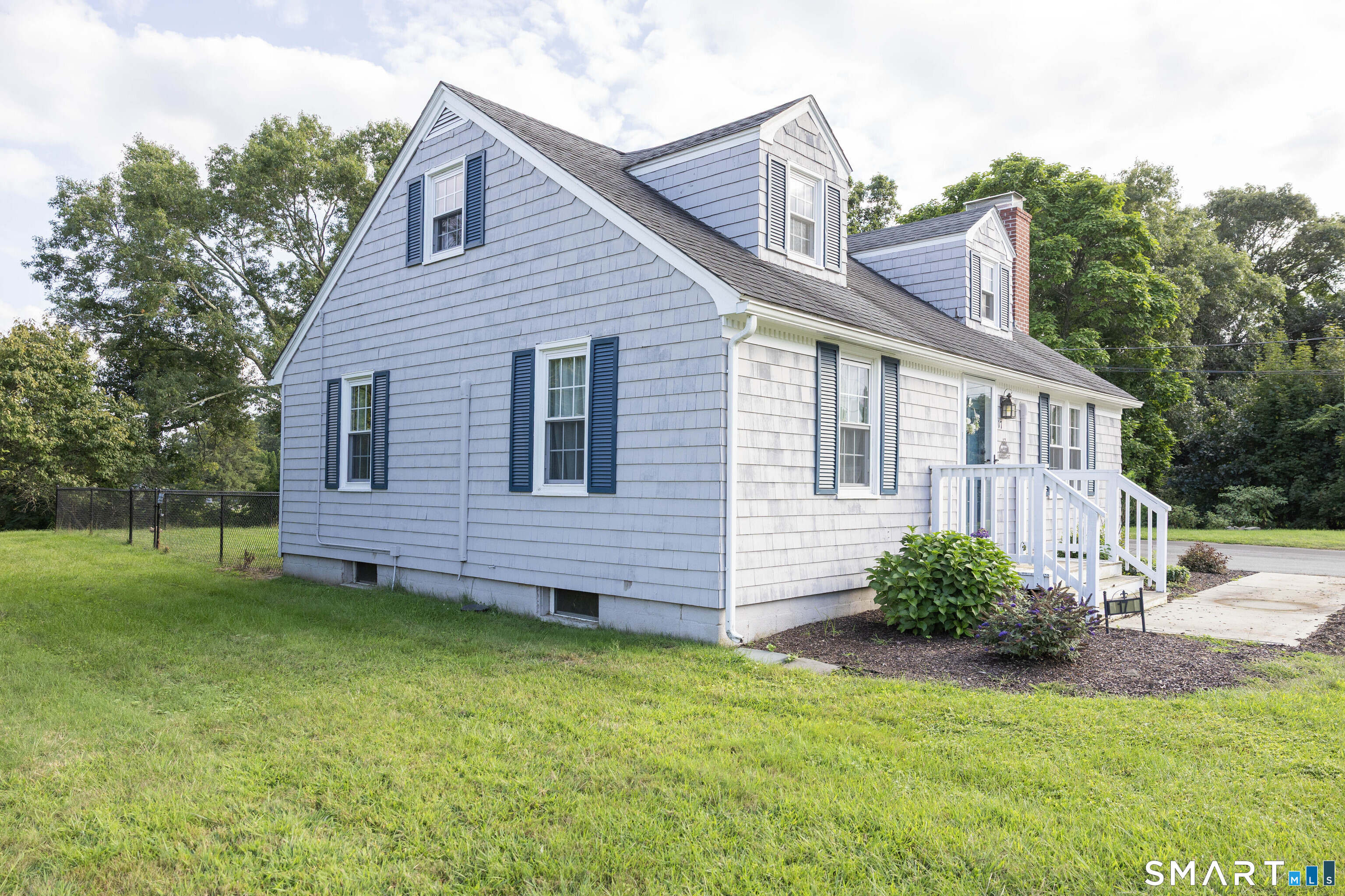 17 Buckingham Road Property Photo 2