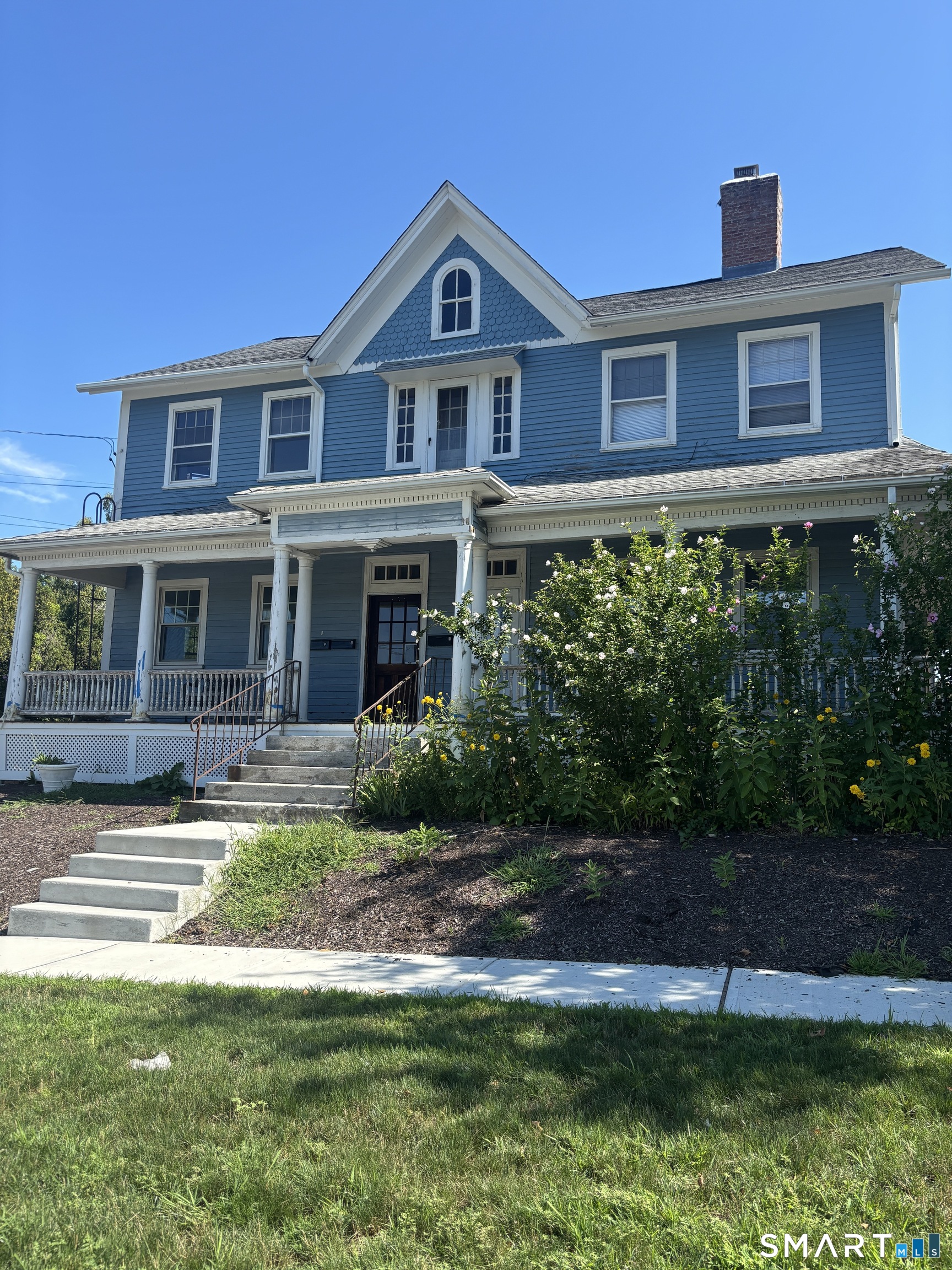 24 Broadway Street Property Photo 1
