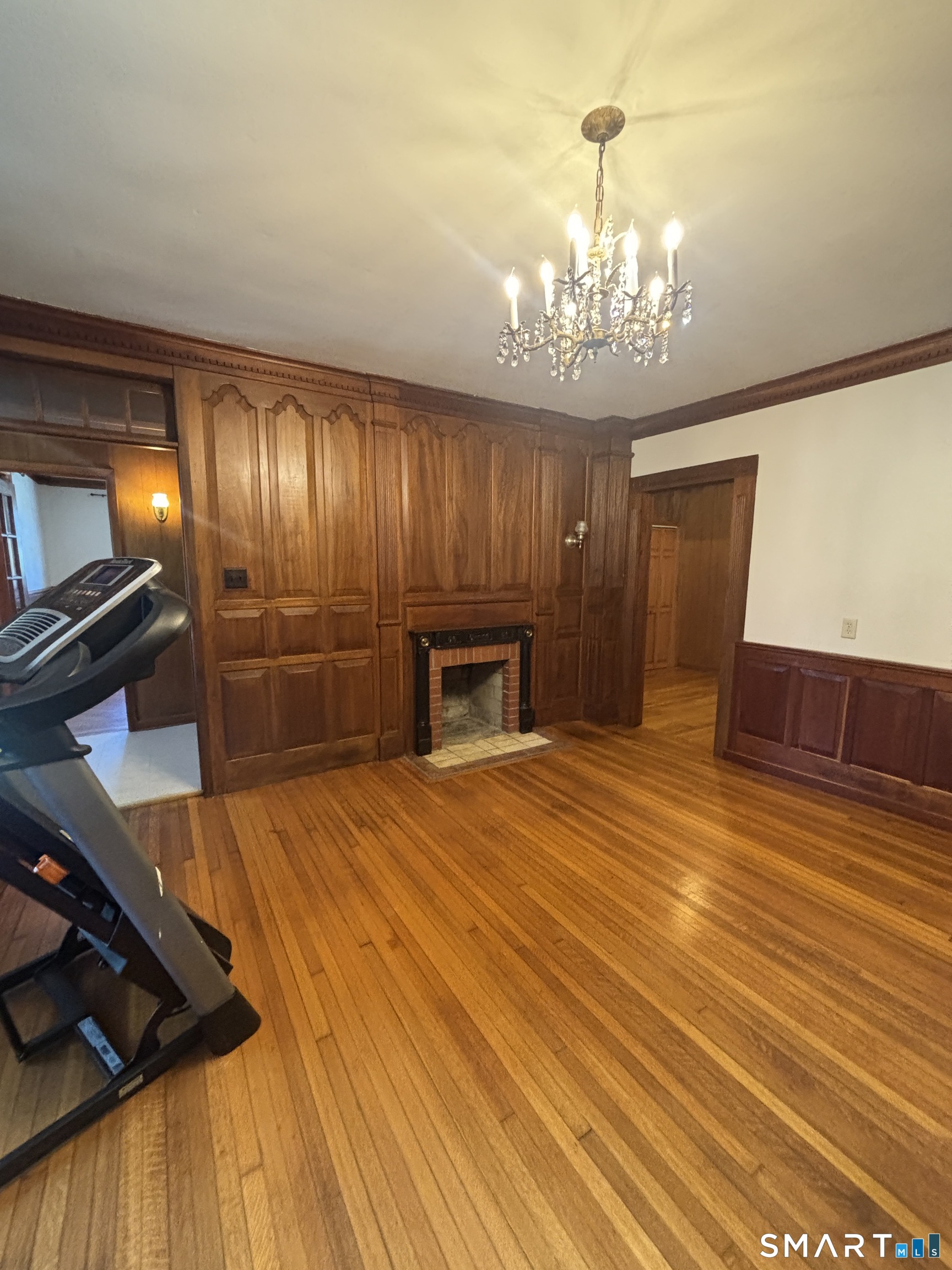 24 Broadway Street Property Photo 12