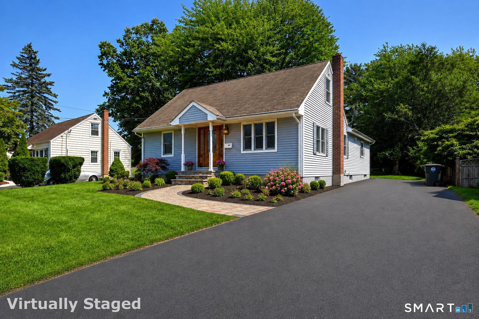 647 New Haven Avenue Property Photo 1