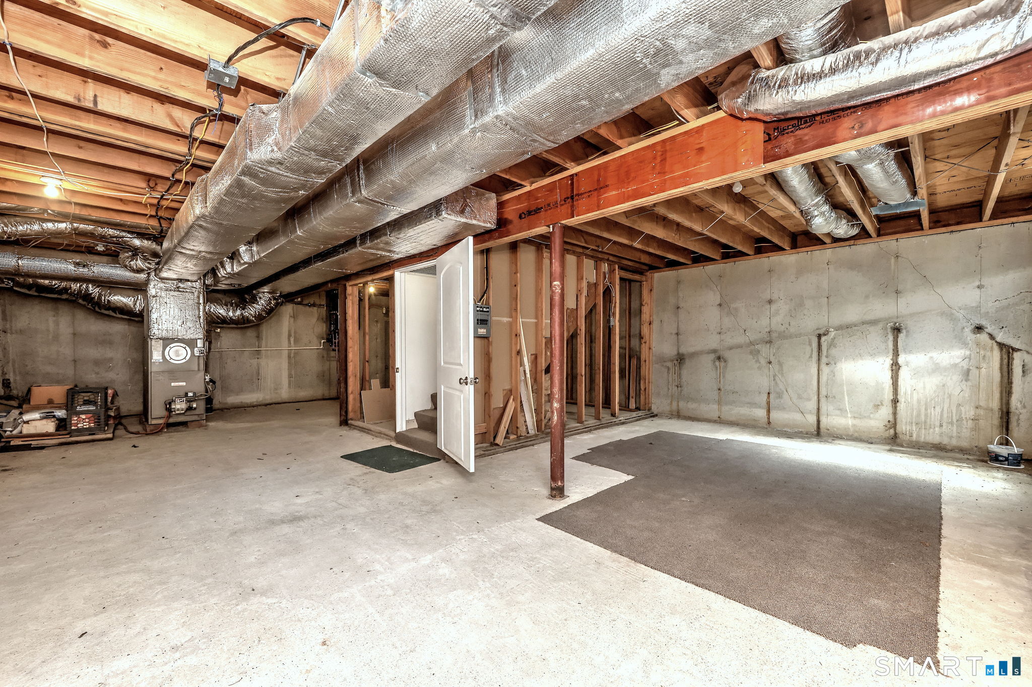 647 New Haven Avenue Property Photo 38
