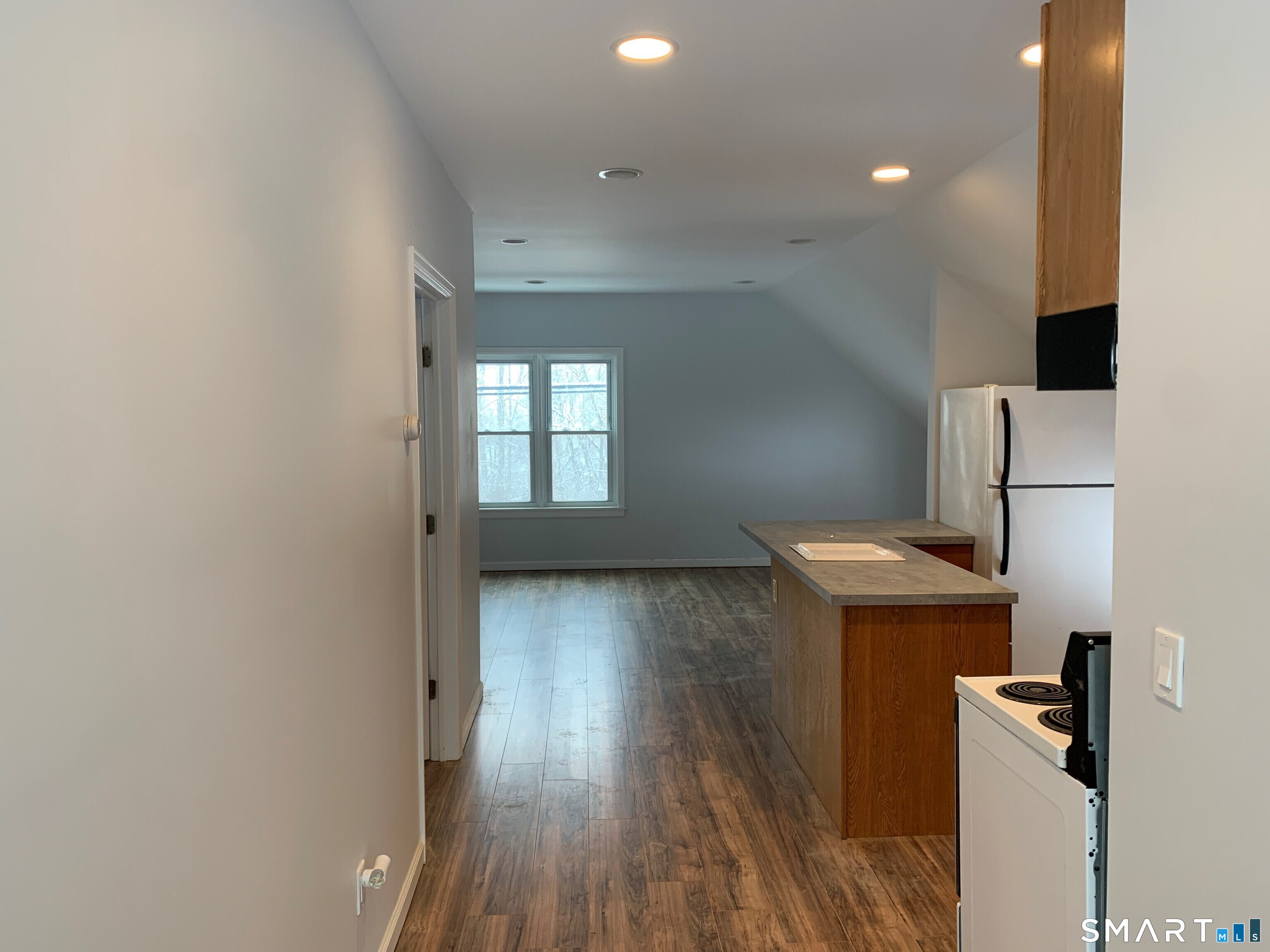 223 Kent Road Property Photo 4