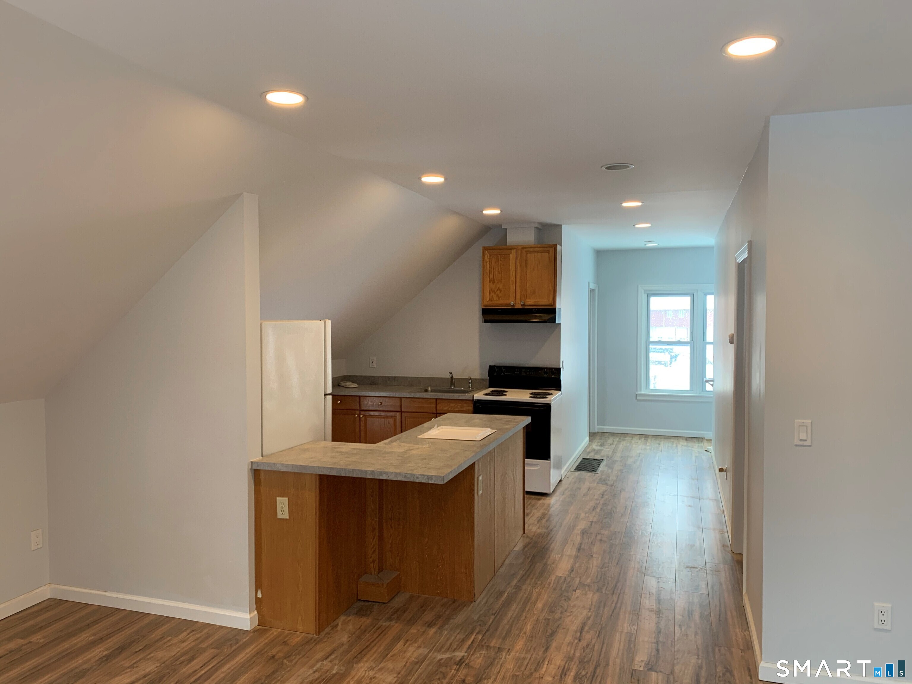223 Kent Road Property Photo 5