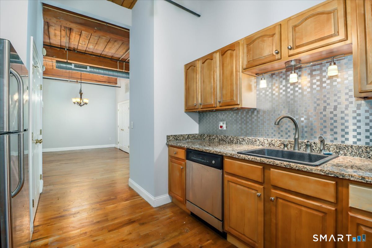145 Canal 110 Street Property Photo 6