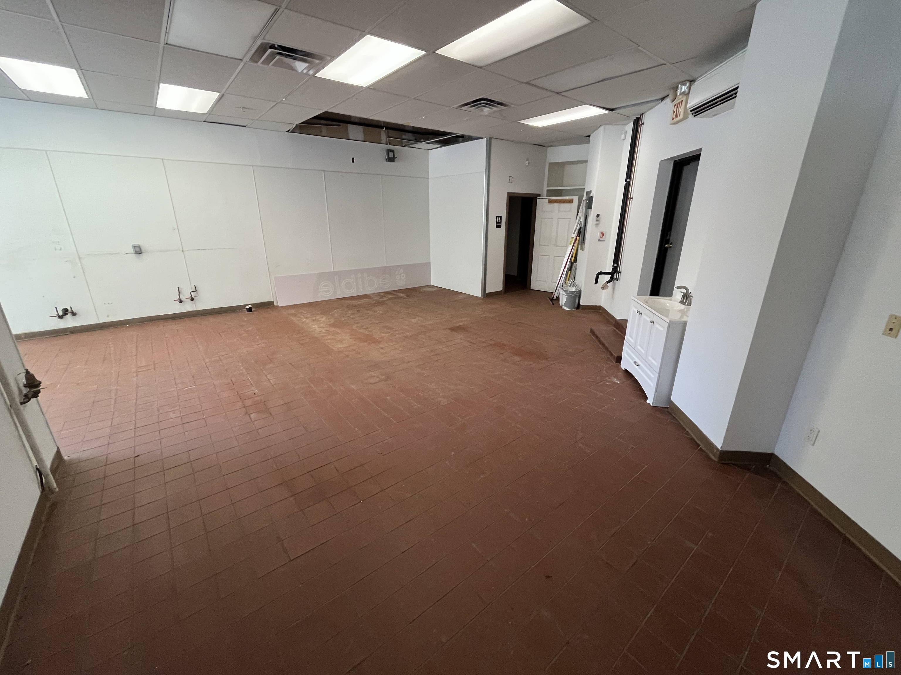 709 Winsted Road Property Photo 2