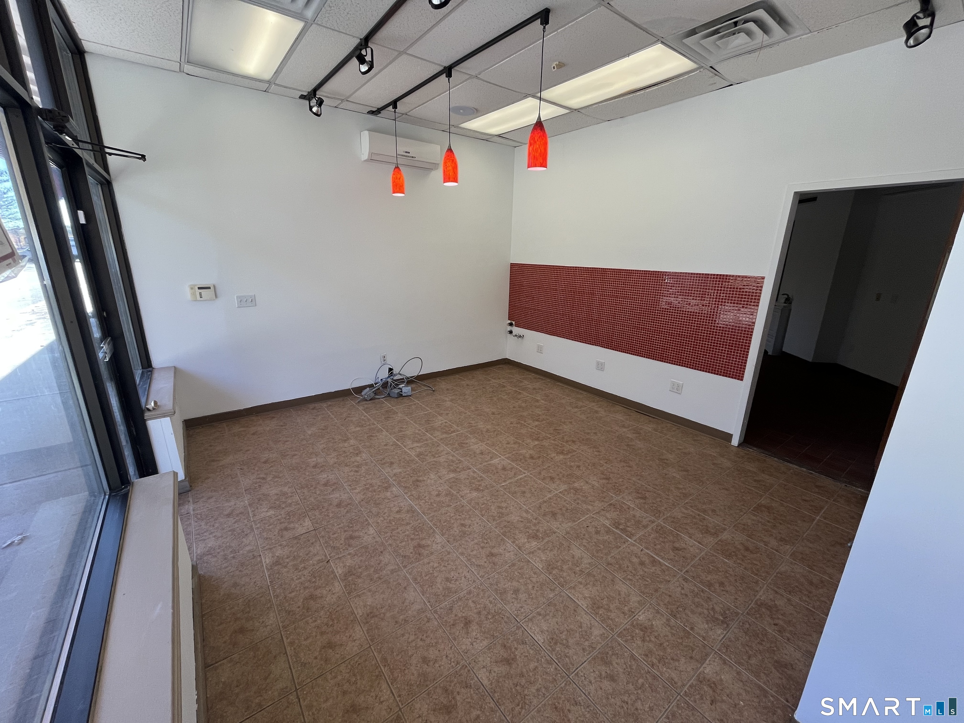 709 Winsted Road Property Photo 8