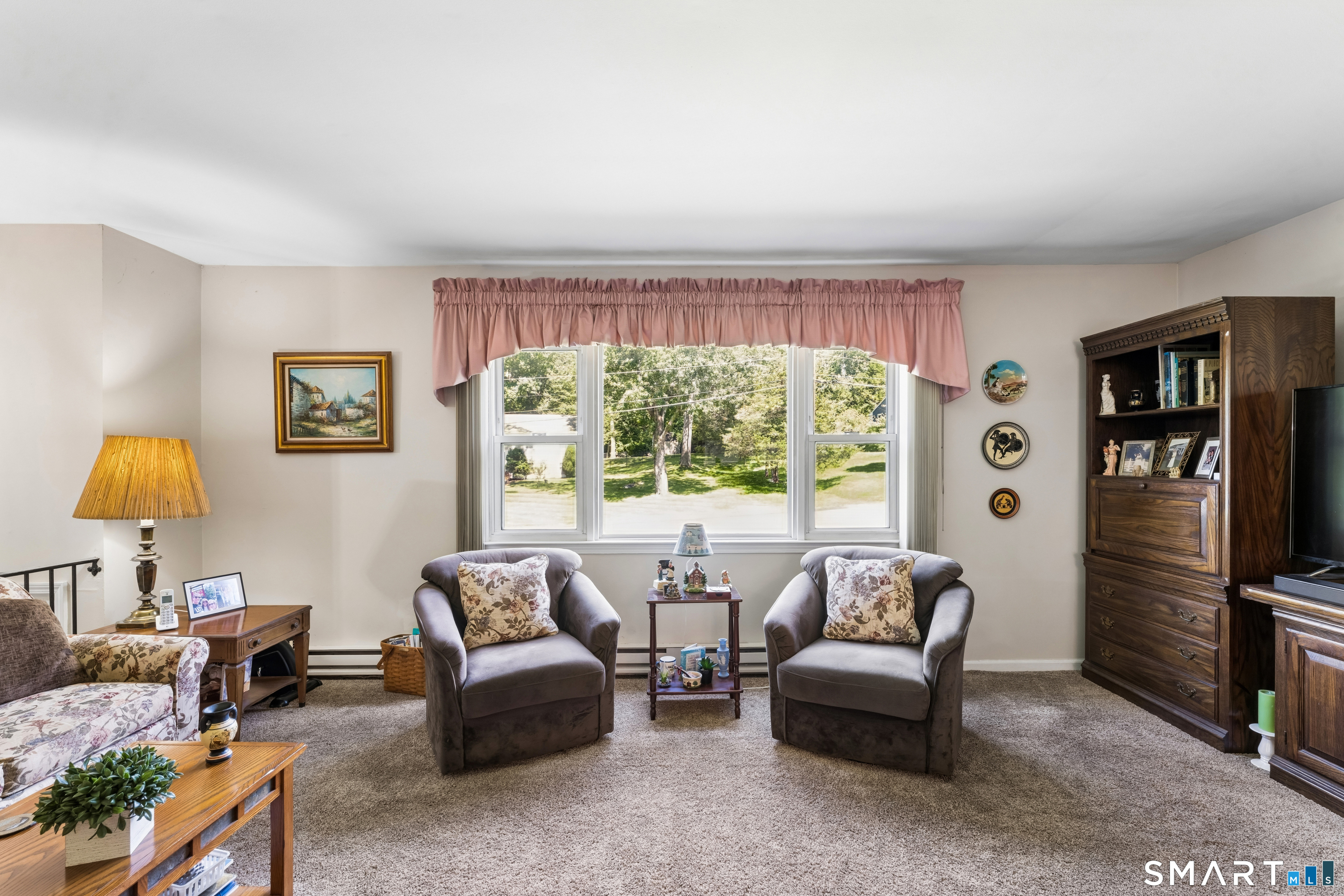 18 Woodcreek Road Property Photo 5