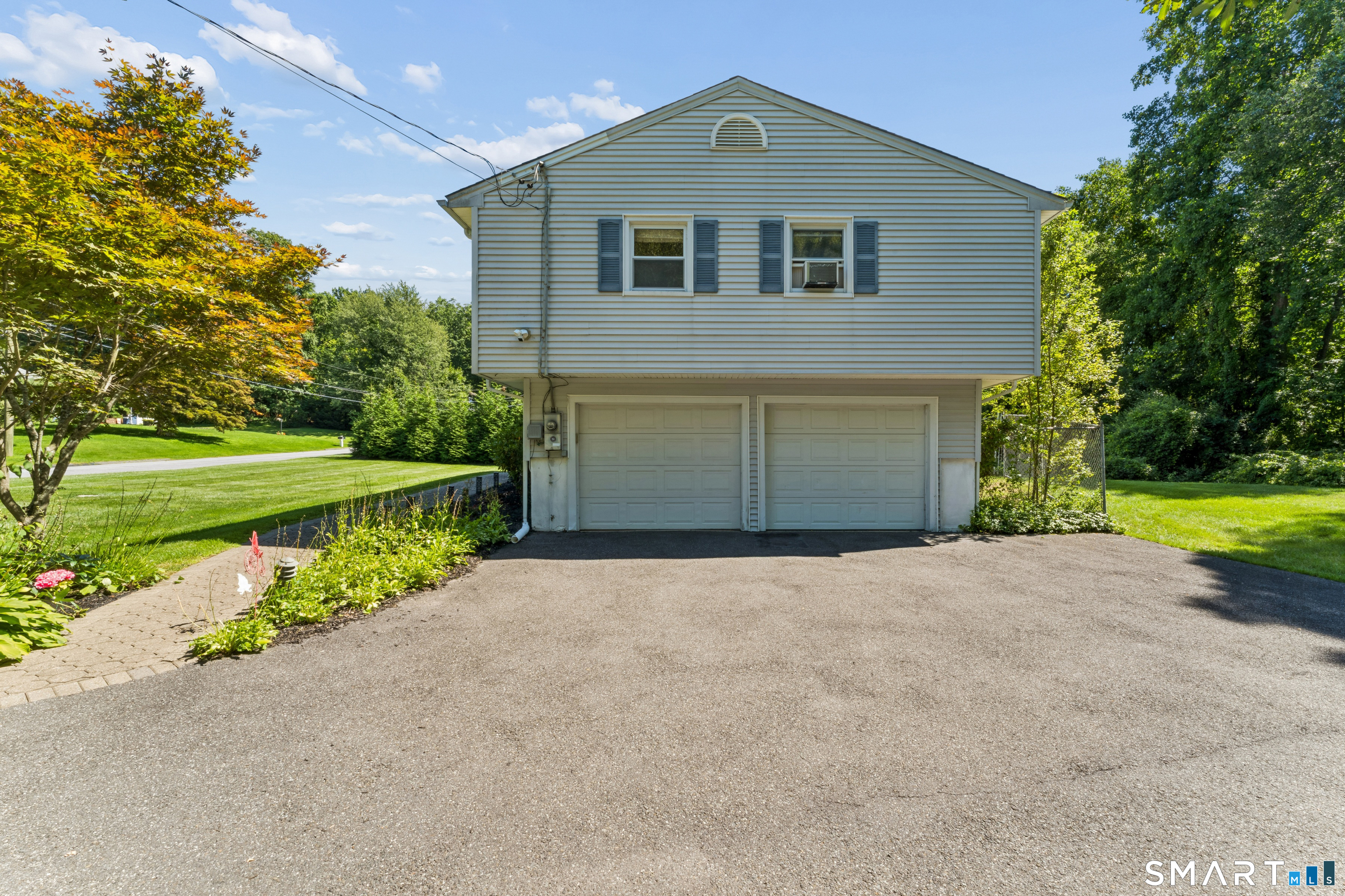 18 Woodcreek Road Property Photo 23