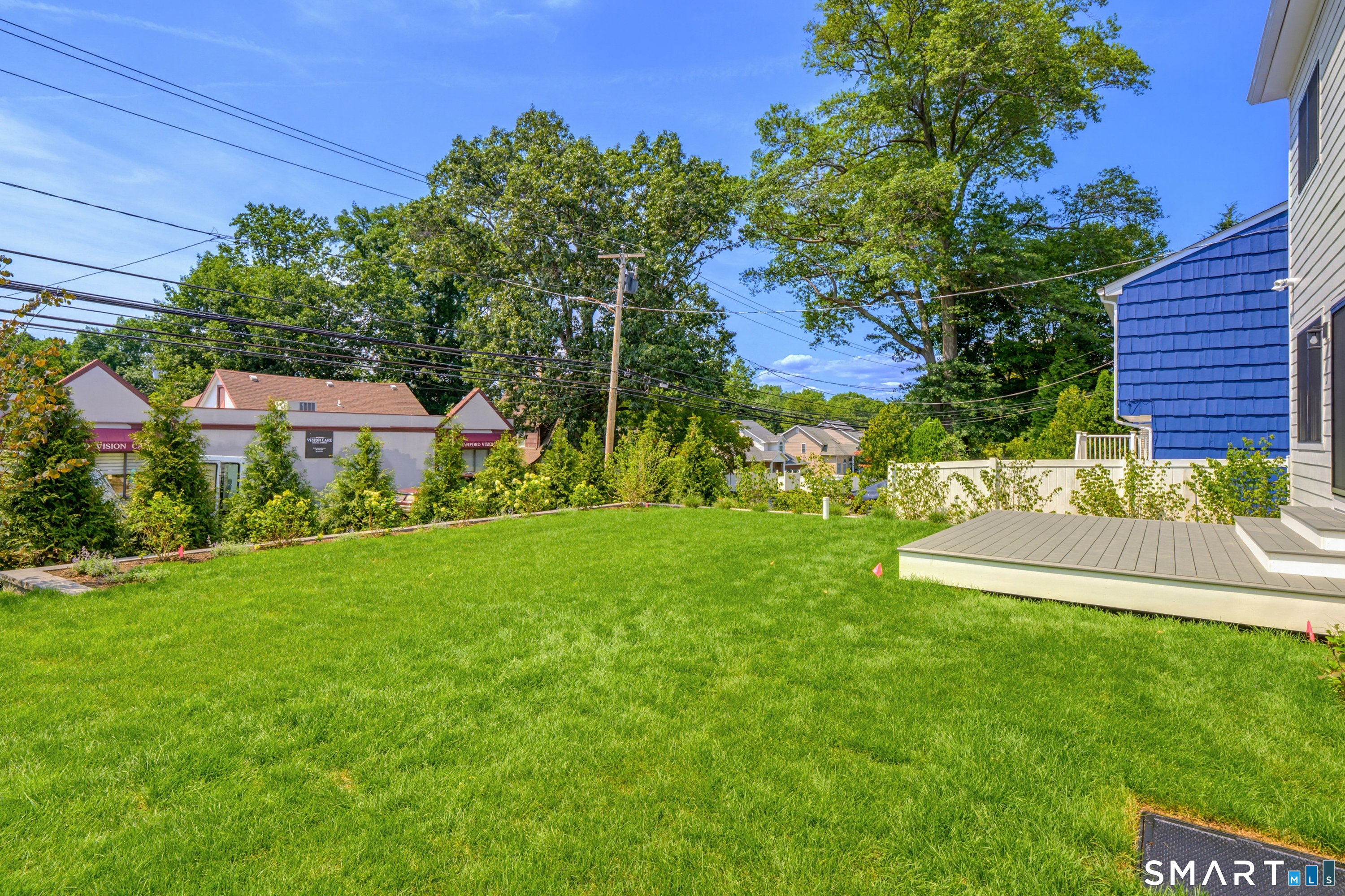 519 Newfield Avenue Property Photo 8