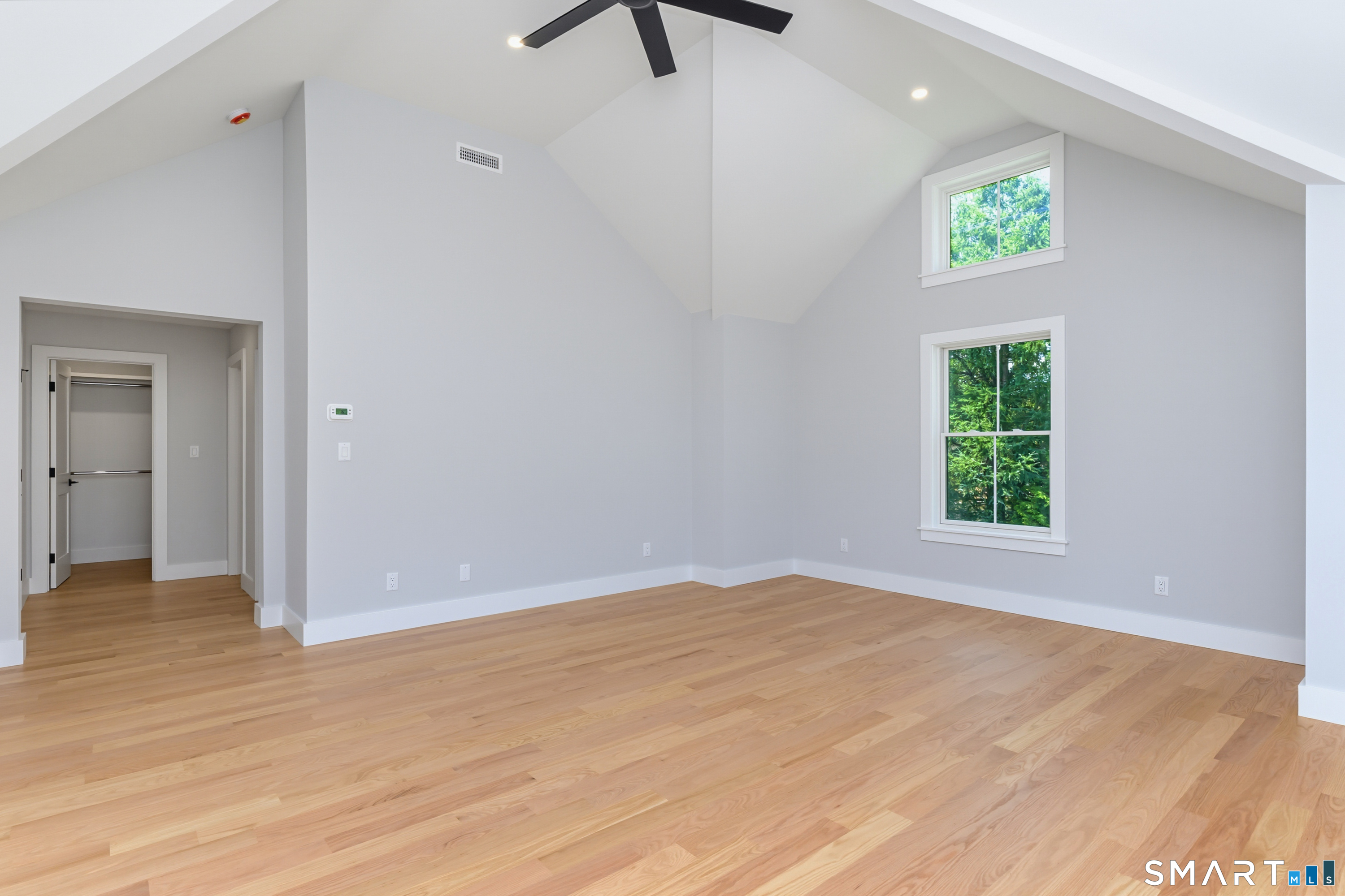 519 Newfield Avenue Property Photo 21
