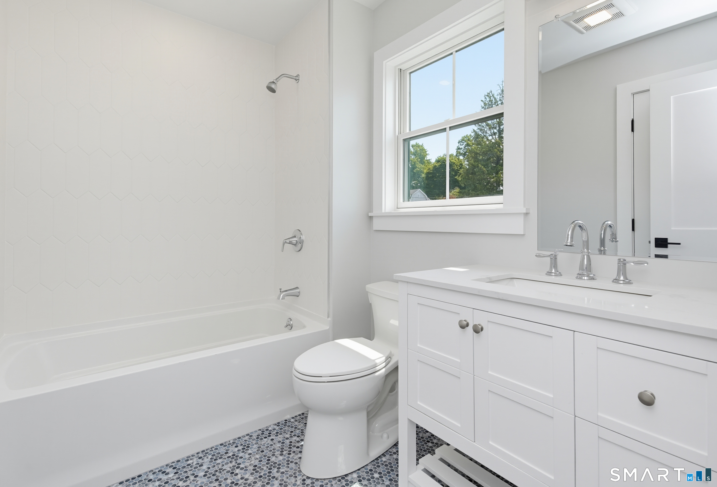 519 Newfield Avenue Property Photo 34