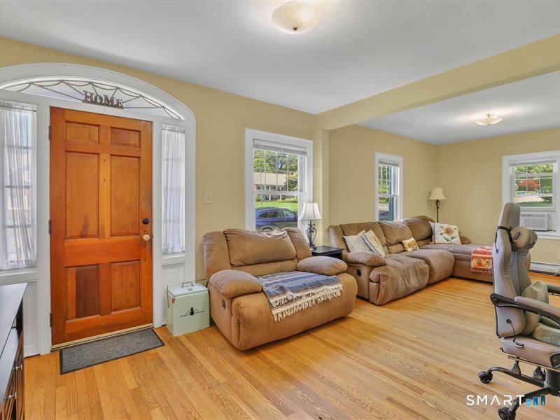 510 Charles Street Property Photo 4