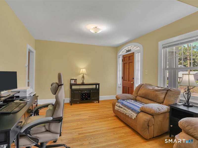 510 Charles Street Property Photo 5