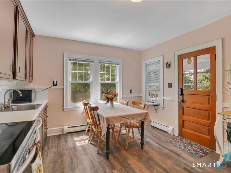 510 Charles Street Property Photo 11