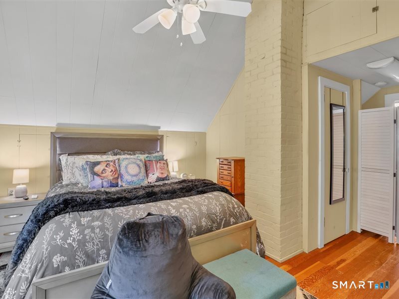 510 Charles Street Property Photo 19