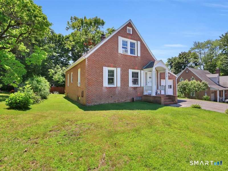 510 Charles Street Property Photo 25