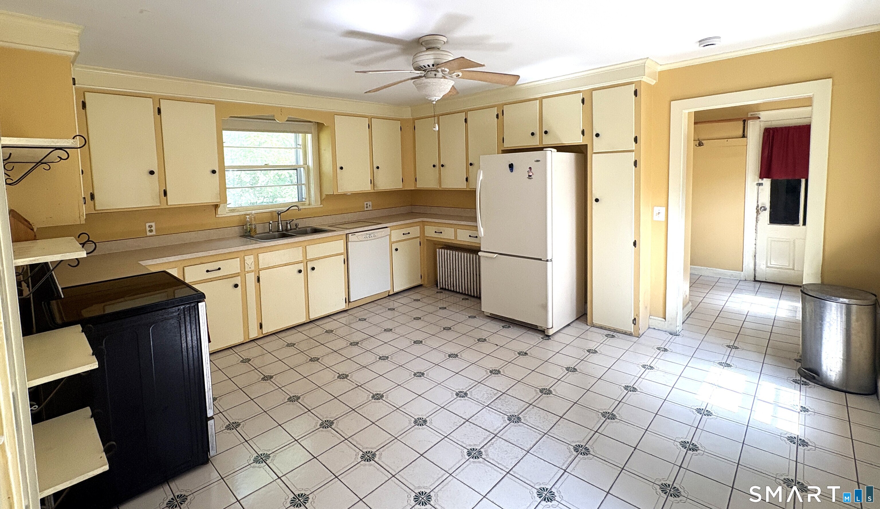 63 Elmwood Heights Property Photo 9