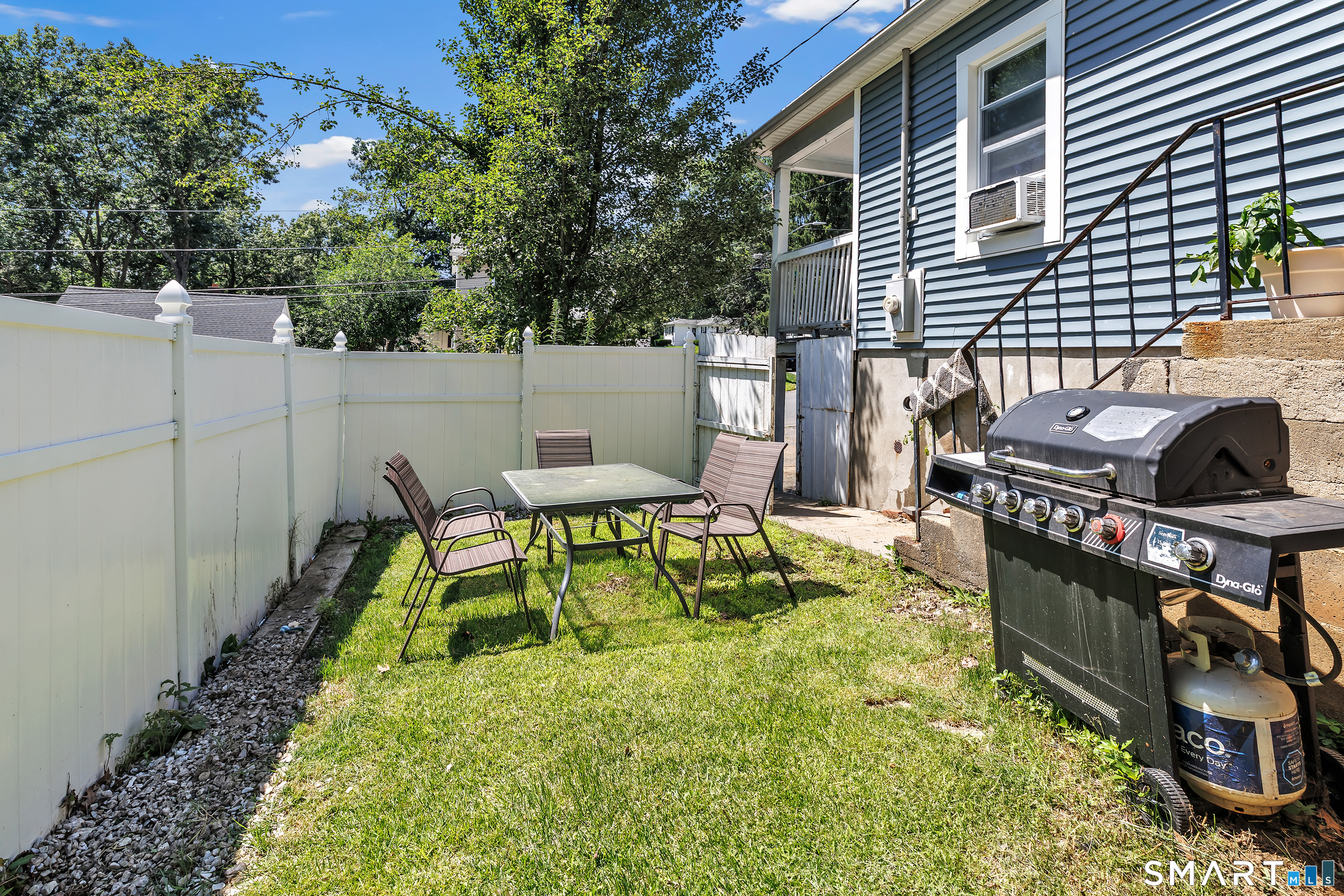 180 Capitol Avenue Property Photo 10